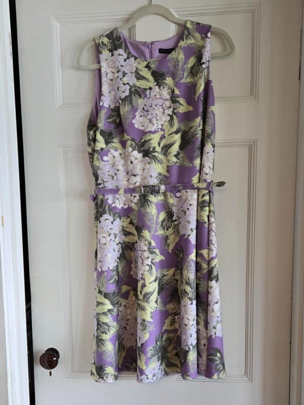 White House Black Market Lavendar Floral A-Line Fully Lined Belted Dress Size 12